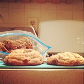 simply amazing chocolate chip cookies — image 3