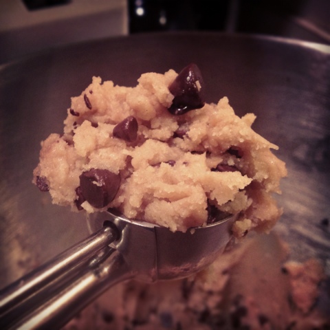 simply amazing chocolate chip cookies — image 1