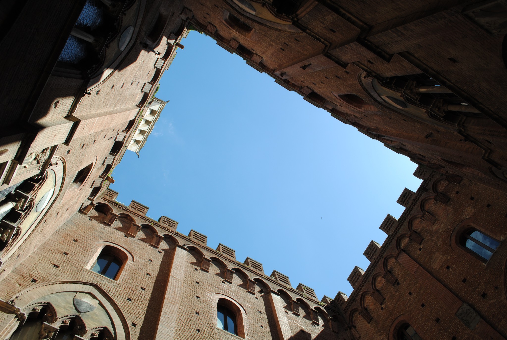 Day 8: The Tuscan Hills are alive with wine — image 3