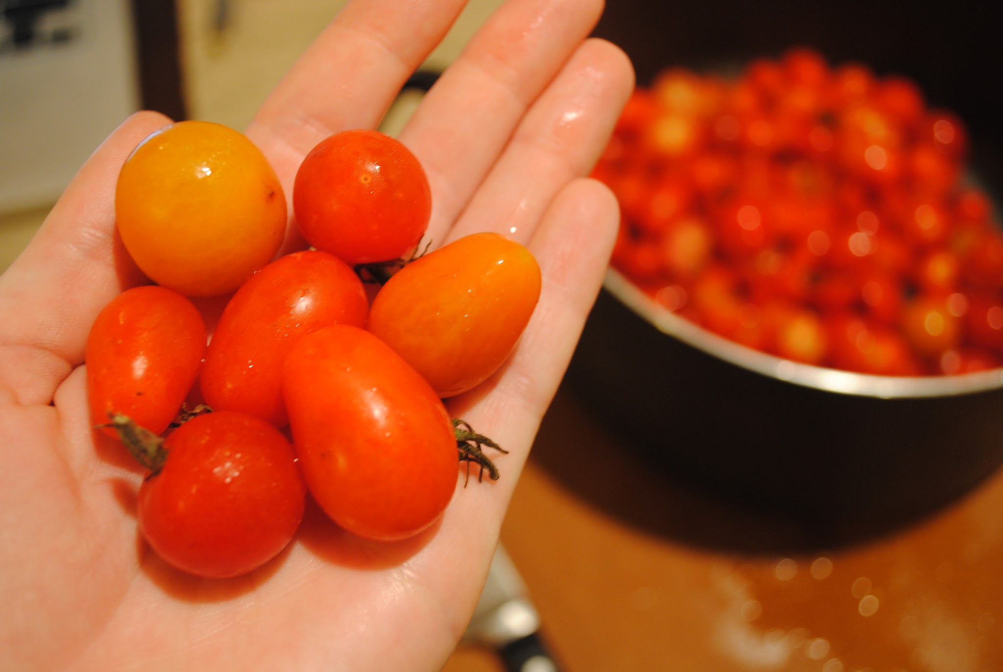 simple summer tomato sauce