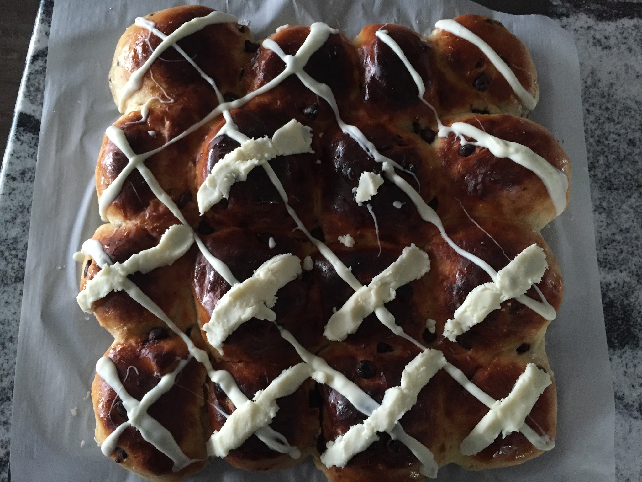 chocolate hot cross buns — image 4