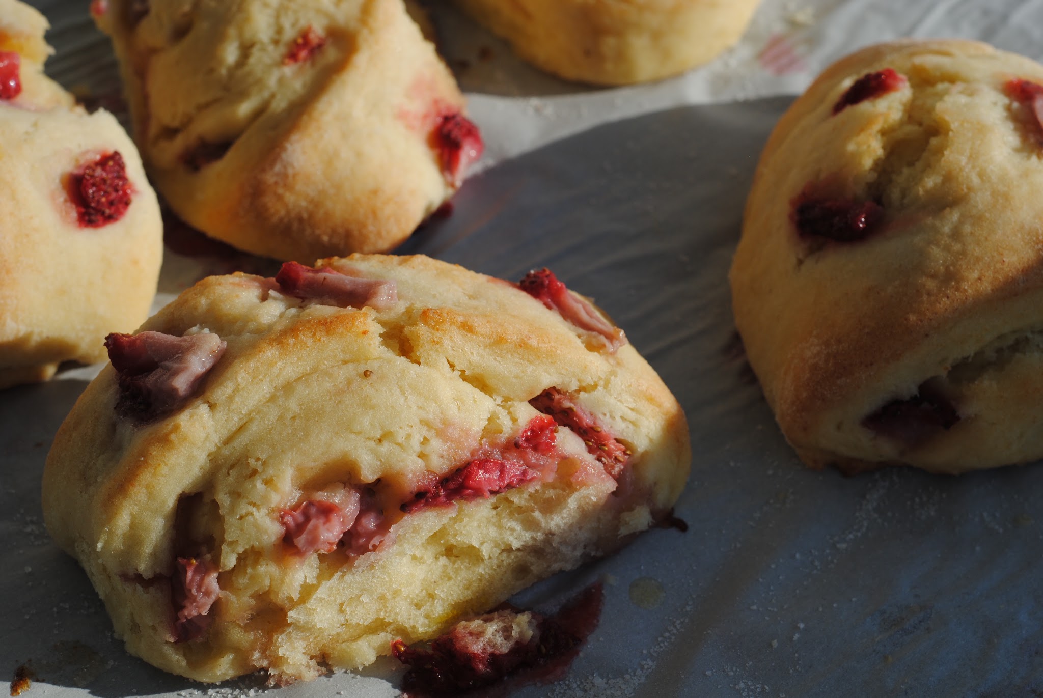 strawberry and blueberry ricotta lemon scones — image 3