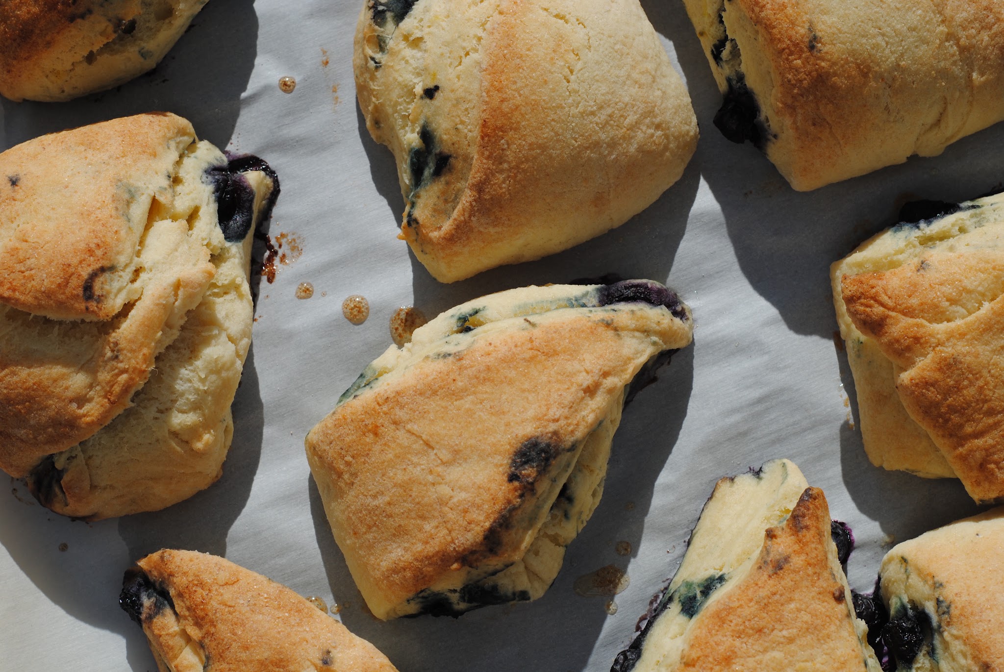 strawberry and blueberry ricotta lemon scones — image 4