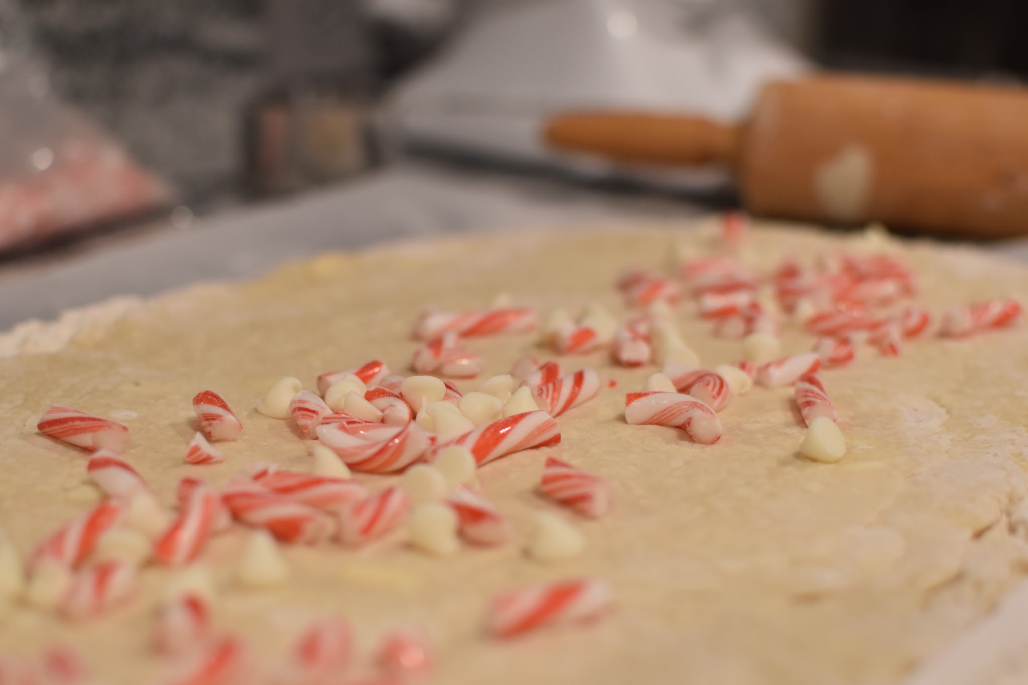 peppermint white chocolate scones — image 2