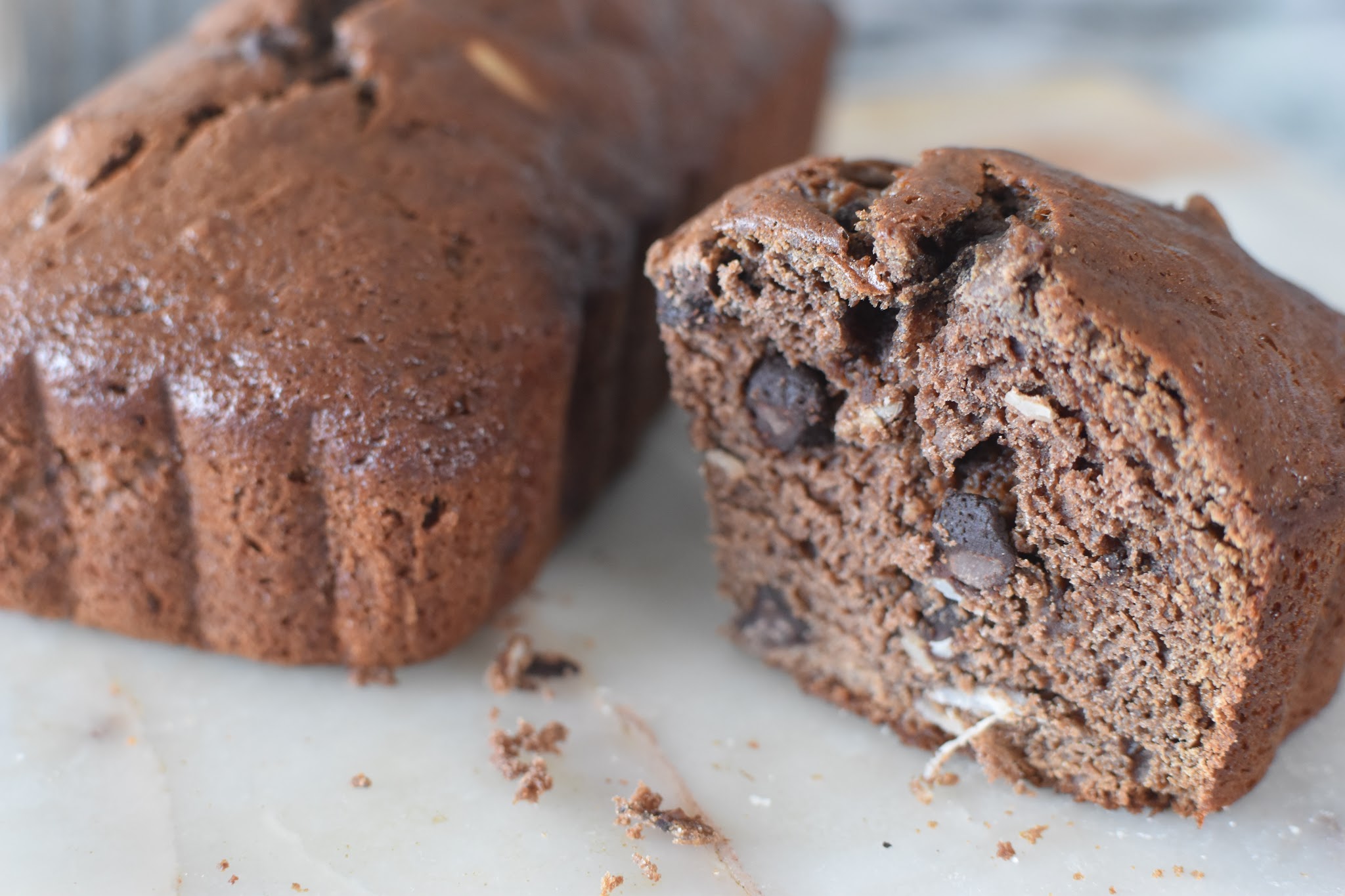 chocolate almond banana bread — image 3