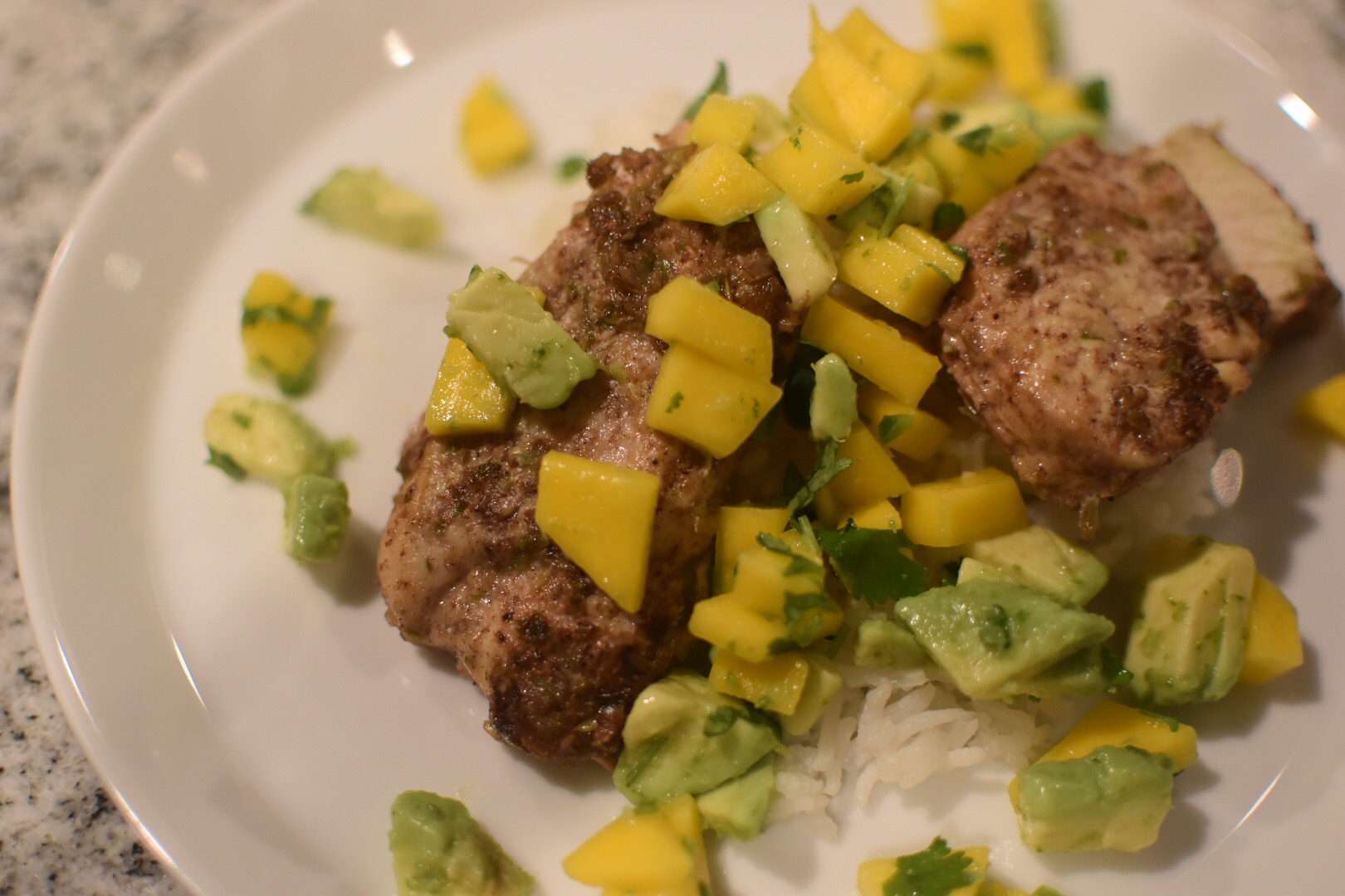 Jerk chicken with mango avocado salsa — image 2