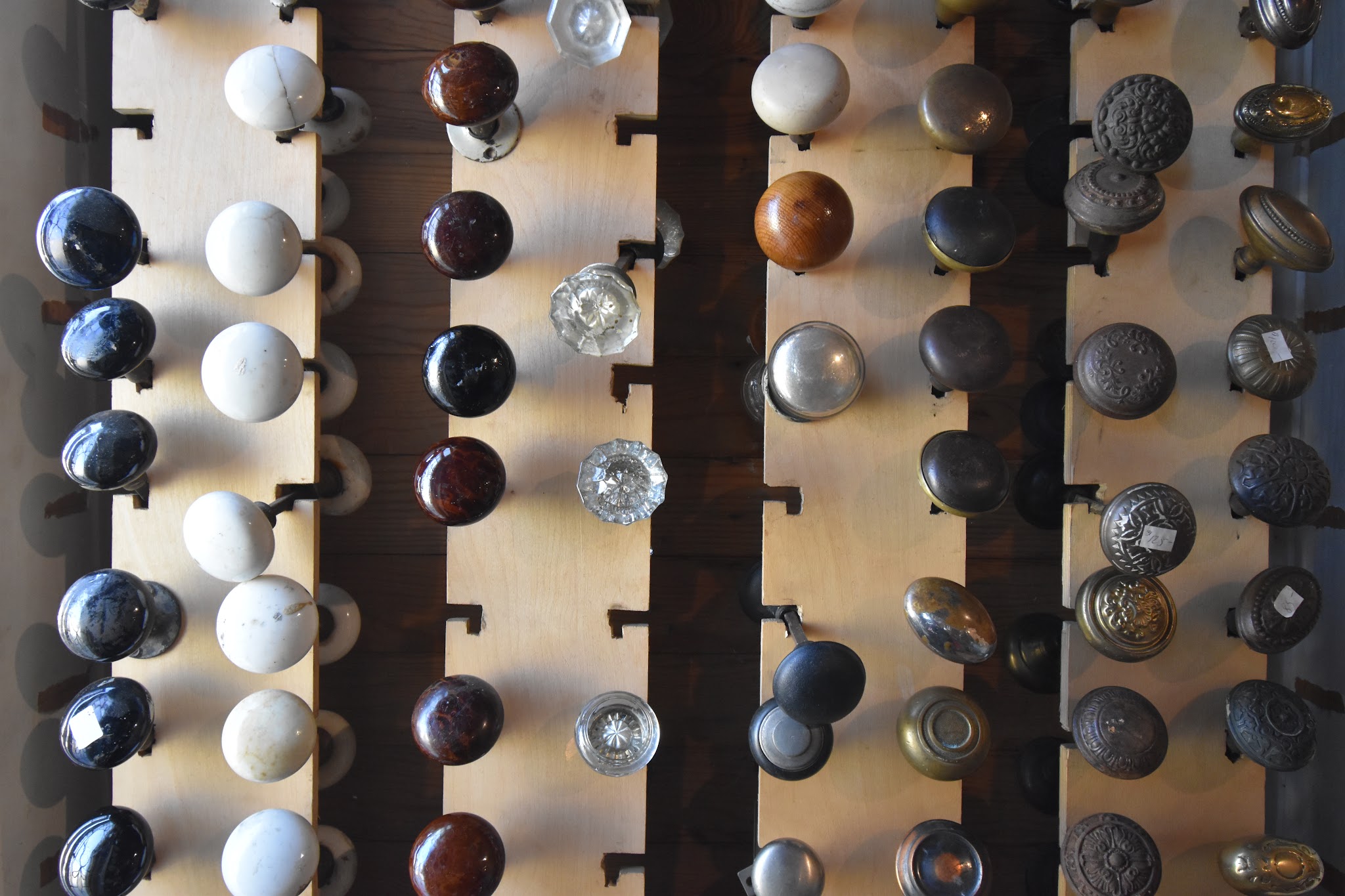 Vintage doorknobs — image 3